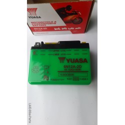 Honda CD175 6V  YUASA Battery